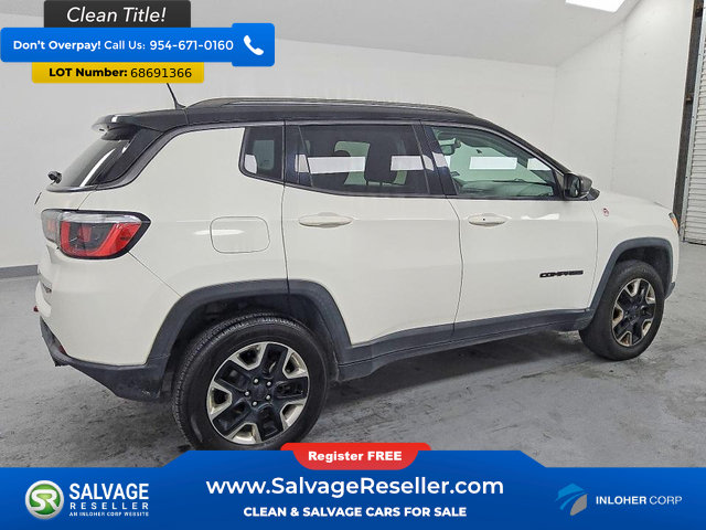 Used 2018 Jeep Compass Trailhawk AWD/4WD image 4