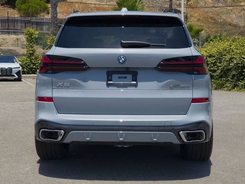 New 2026 BMW X5 xDrive50e w/ M Sport Package AWD/4WD image 19