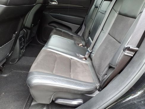 Used 2021 Jeep Grand Cherokee Laredo X AWD/4WD image 7