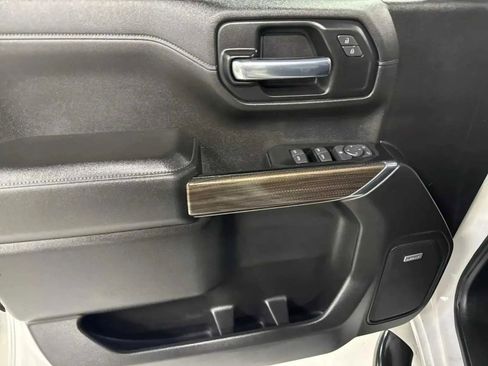 Used 2019 Chevrolet Silverado 1500 LT Trail Boss image 15