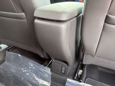 Used 2024 Buick Encore GX Preferred image 46