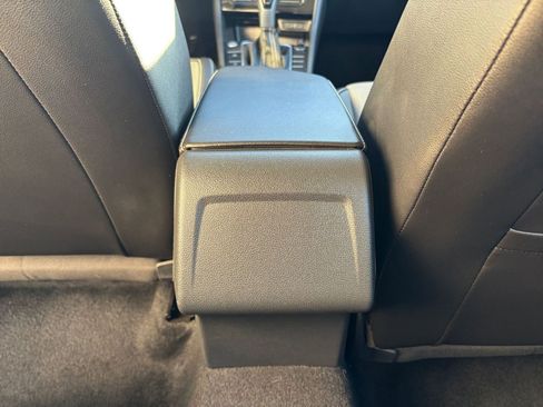 Used 2025 Volkswagen Jetta SE image 24