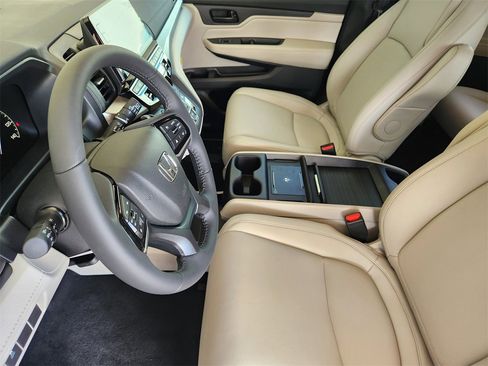 New 2026 Honda Odyssey EX-L image 10