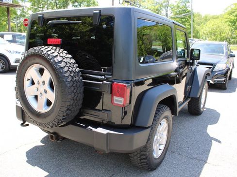 Used 2011 Jeep Wrangler Rubicon w/ Dual Top Group AWD/4WD image 7
