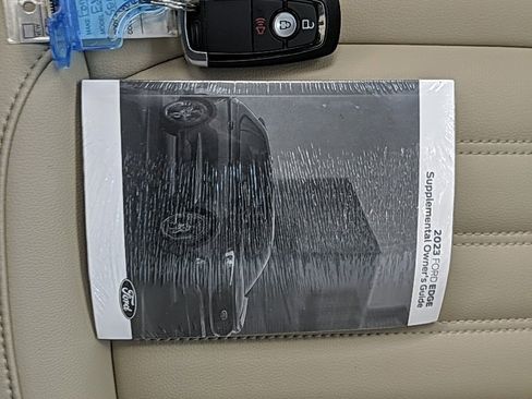 Used 2023 Ford Edge SEL image 24