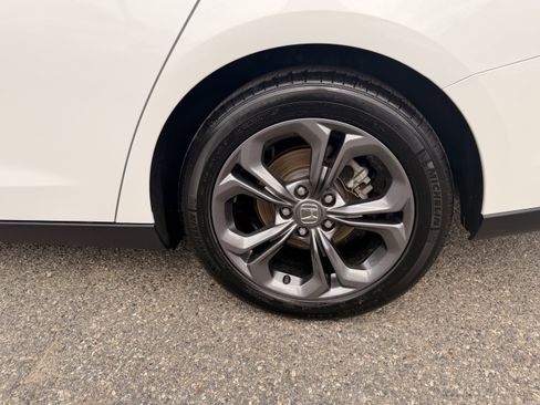 Certified 2023 Honda Accord EX image 6