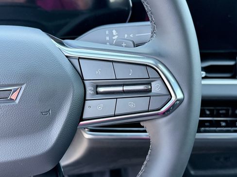 New 2026 Chevrolet Equinox LT w/ Convenience Package II FWD image 15