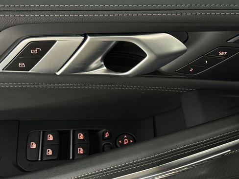 Used 2023 BMW X6 xDrive40i w/ M Sport Package image 13