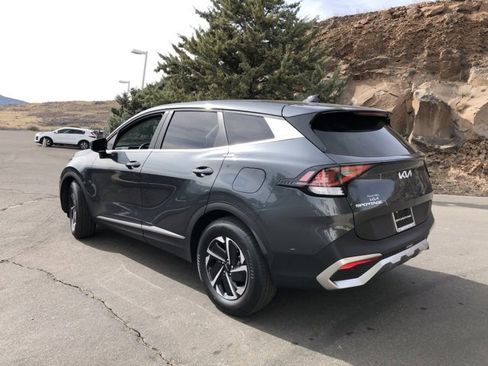 Used 2024 Kia Sportage LX image 11