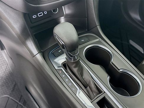 Used 2023 Chevrolet Equinox LT image 17