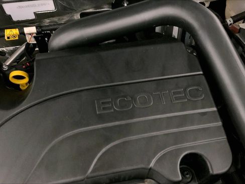 Used 2025 Chevrolet Equinox LT image 30