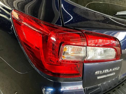 Used 2018 Subaru Outback 3.6R Touring image 29