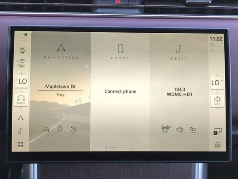 New 2025 Land Rover Range Rover SE image 29