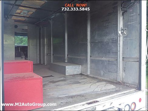 Used 2011 Ford E-350 and Econoline 350 Super Duty image 14