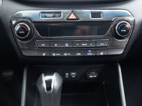 Used 2017 Hyundai Tucson Limited w/ Cargo Package AWD/4WD image 35