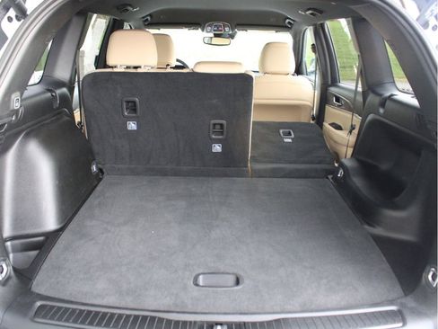 Used 2023 Jeep Grand Cherokee Limited image 34