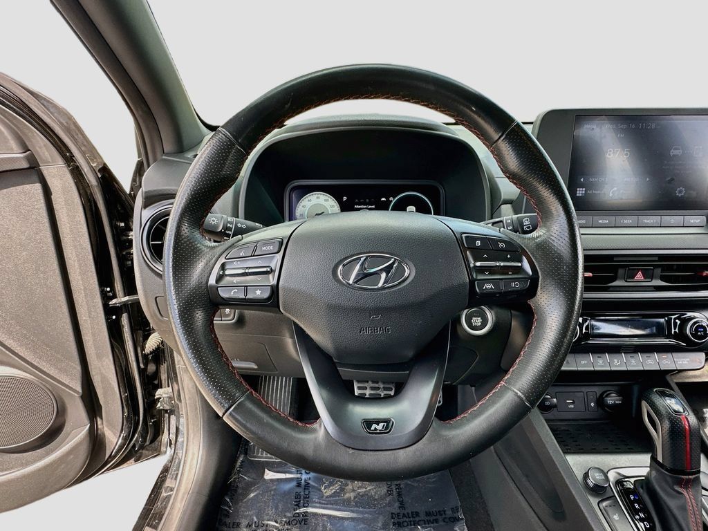 Used 2022 Hyundai Kona N Line FWD image 11