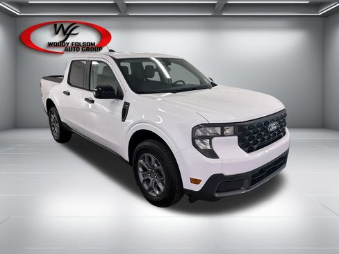 New 2026 Ford Maverick XLT w/ XLT Luxury Package FWD image 3