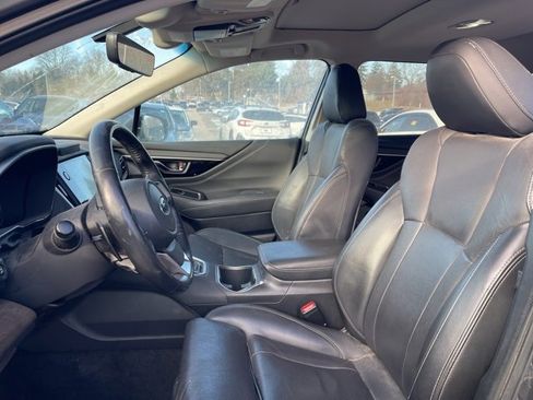 Used 2021 Subaru Outback Limited image 17