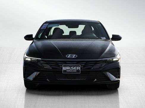 New 2026 Hyundai Elantra SEL Sport Premium FWD image 2