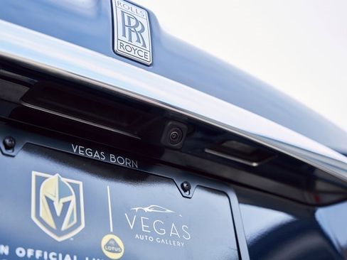 Used 2022 Rolls-Royce Cullinan w/ Cullinan Package image 15