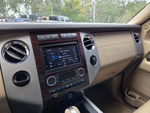 Used 2014 Ford Expedition EL XLT w/ Equipment Group 202A image 22