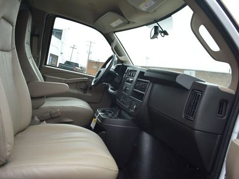 New 2025 Chevrolet Express 2500 Extended image 13
