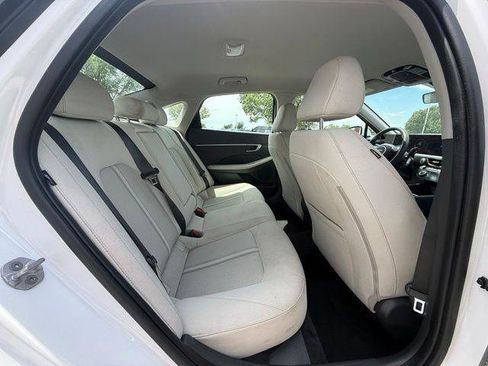 Used 2025 Hyundai Sonata SEL FWD image 4
