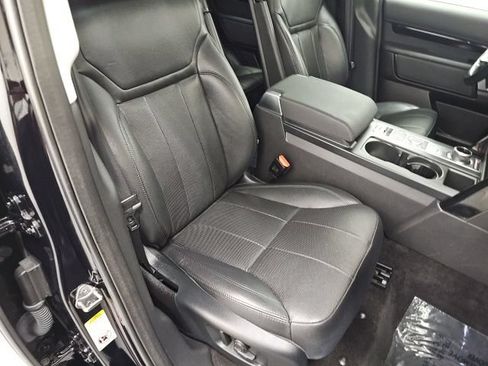 Used 2018 Land Rover Discovery SE AWD/4WD image 40