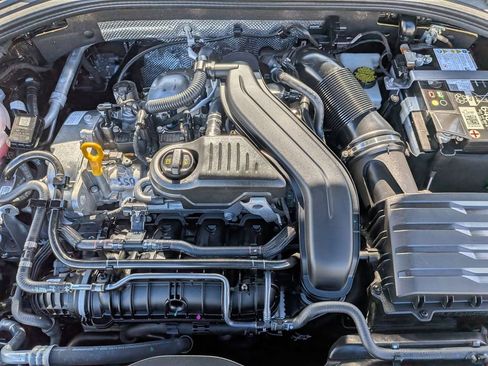 Used 2025 Volkswagen Jetta Sport image 34