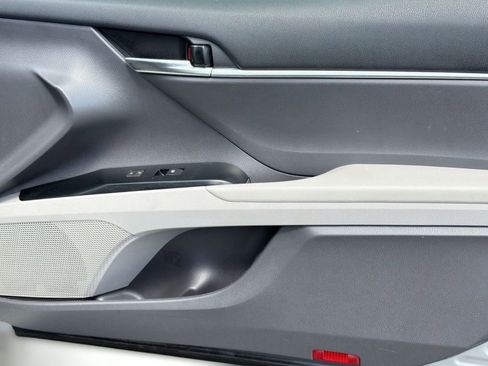 Certified 2020 Toyota Camry LE FWD image 34