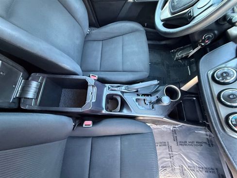 Used 2015 Toyota RAV4 LE FWD image 19