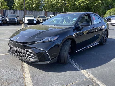 New 2026 Toyota Camry SE image 7