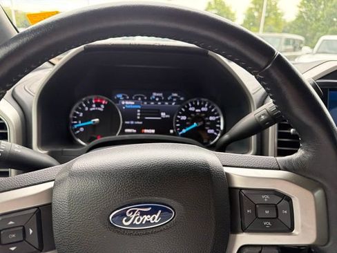 Used 2022 Ford F350 Lariat w/ Lariat Ultimate Package AWD/4WD image 19