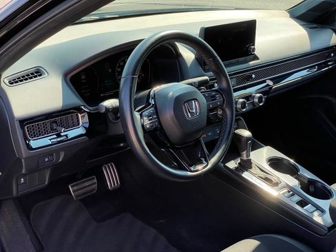 Used 2025 Honda Civic Sport image 10
