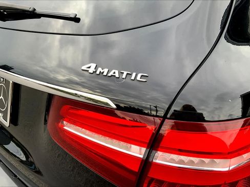 Used 2019 Mercedes-Benz GLC 300 4MATIC image 29