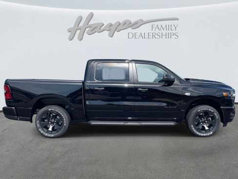 New 2026 RAM 1500 Express AWD/4WD image 3