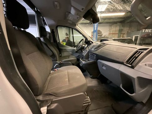 Used 2019 Ford Transit 150 130 Low Roof image 17