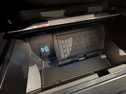 Used 2023 Ford F150 Raptor image 28