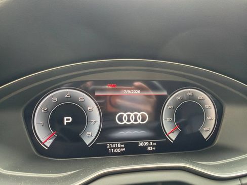 Used 2023 Audi Q5 2.0T Premium Plus w/ Premium Plus Package AWD/4WD image 2