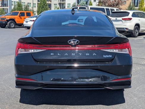 Used 2023 Hyundai Elantra Limited FWD image 6