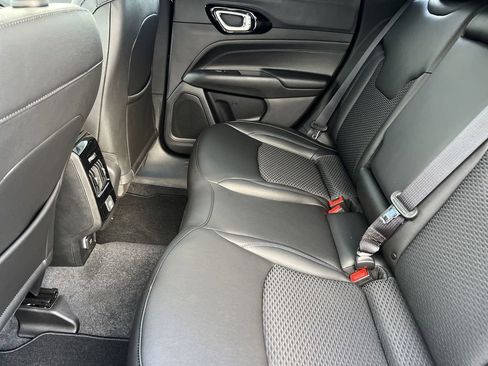 New 2025 Jeep Compass Latitude w/ Altitude Special Edition image 33