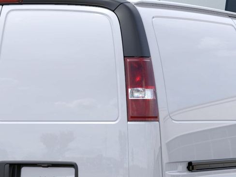New 2025 GMC Savana 2500 w/ Driver Convenience Package RWD image 35