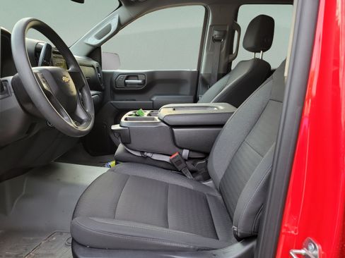 Used 2024 Chevrolet Silverado 1500 Custom w/ Turbomax Blackout Package RWD image 15