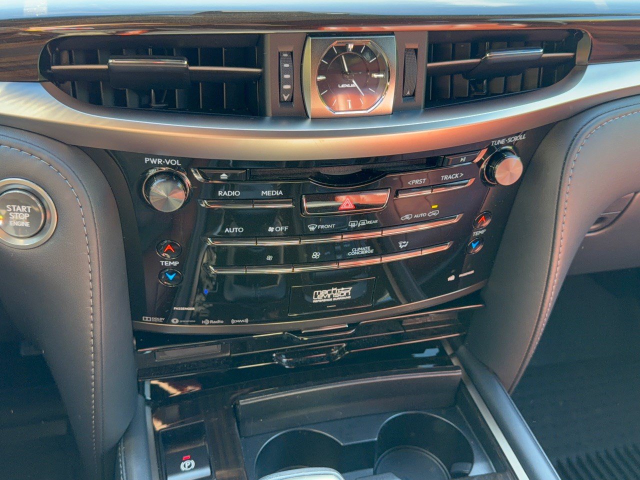 Used 2021 Lexus LX 570 4WD w/ Sport Package image 22