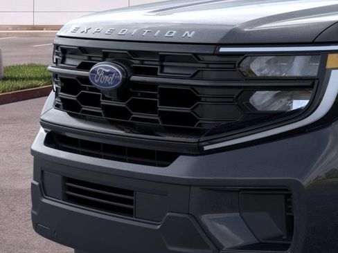New 2026 Ford Expedition Active AWD/4WD image 17