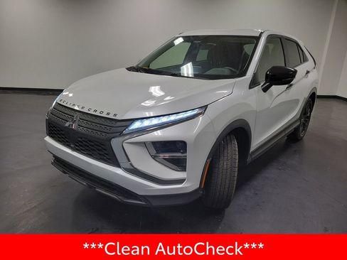Used 2022 Mitsubishi Eclipse Cross LE AWD/4WD image 4