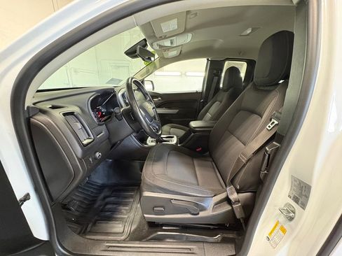 Used 2022 Chevrolet Colorado LT w/ Fleet Safety Package RWD image 17