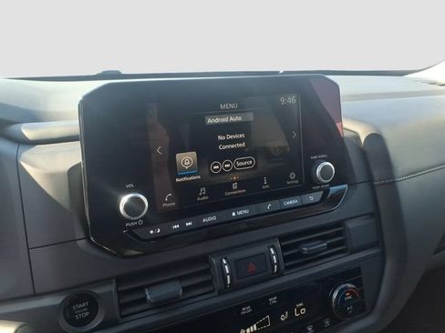Used 2025 Nissan Pathfinder S AWD/4WD image 8