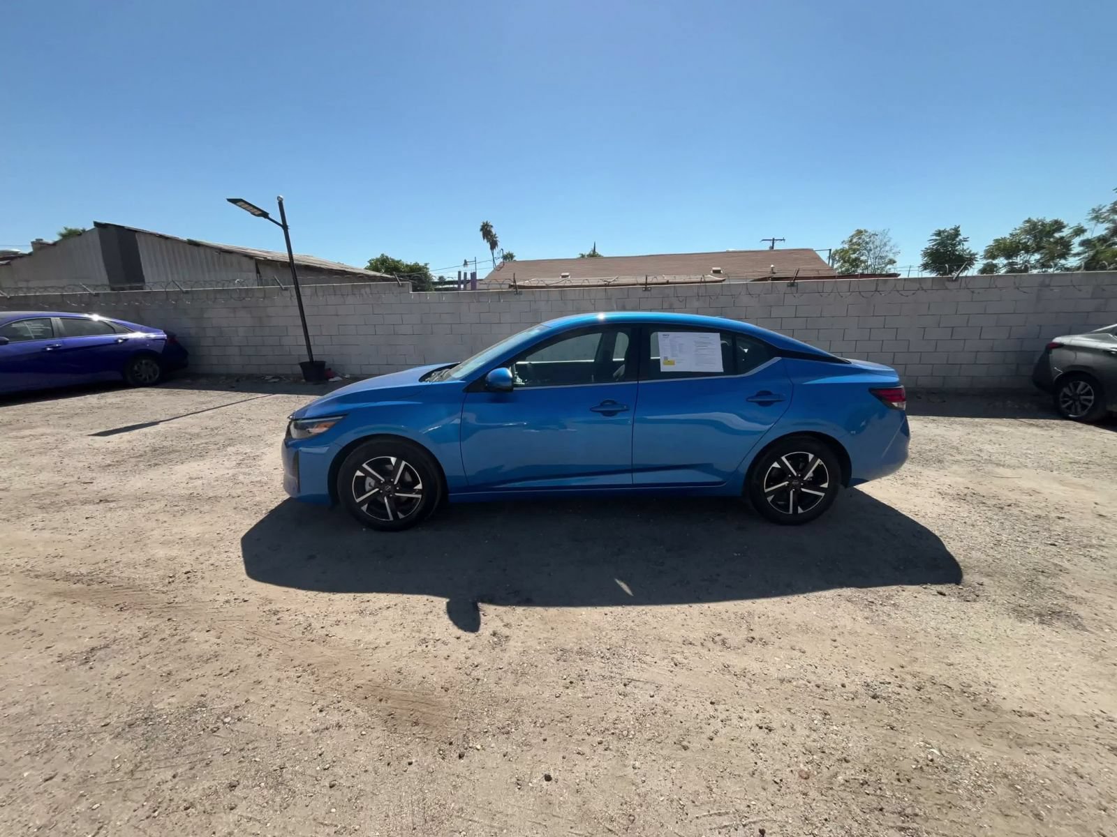 Used 2025 Nissan Sentra SV FWD image 8